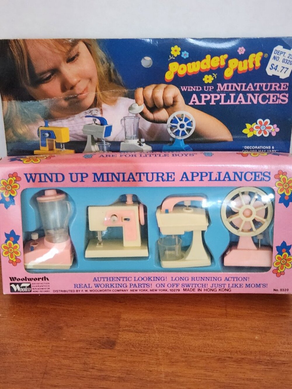 Powder Puff 1970s Wind Up Mini Appliances Toy Set Blender Mixer Woolworth VTG T2